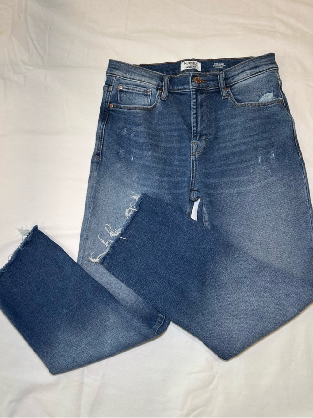 Kensie Women's Medium Wash High-Rise Slim Straight Jeans Size 6/28